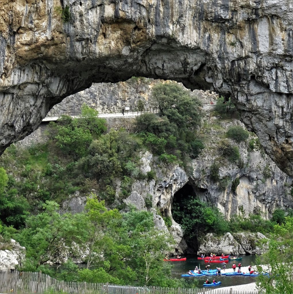 En canoë dans les Gorges de l’Ardèche